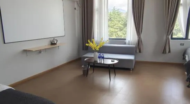 Люкс Deluxe Dali Ancient City Yujing Yishu Homestay