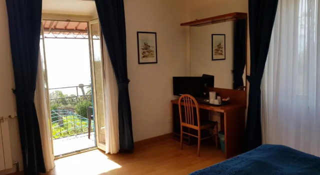 Одноместный номер Standard Hotel LIsola
