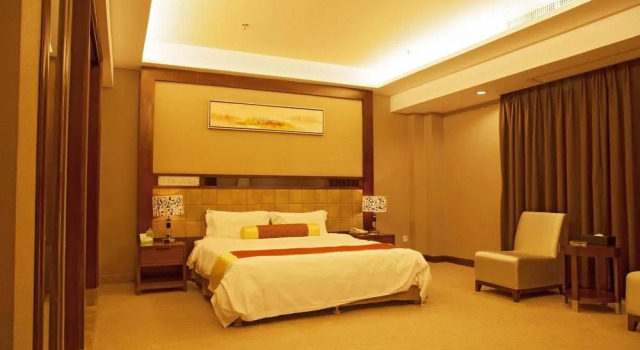 Peninsula Hotel - Zhaoqing, Buchen Sie Hotel Zhaoqing Guangdong
