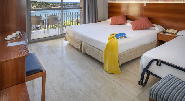 Двухместный номер Standard с балконом и с видом на океан GHT SAgaró Mar Hotel