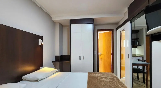 Двухместный номер Standard с балконом Triângulo Apart Hotel