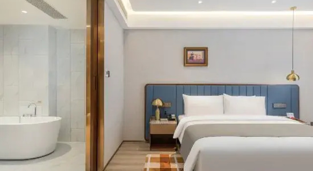 Люкс Мансарда Lanou International Hotel (Linyi Xicheng Branch)