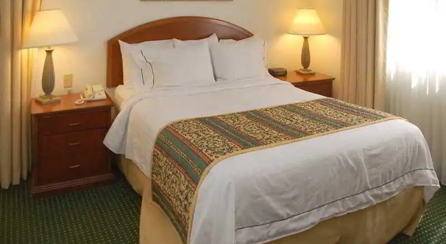 Residence Inn Flagstaff, Забронировать Отель Флагстафф 
