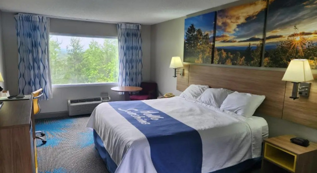 Номер Standard Days Inn by Wyndham Dahlonega University Area