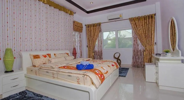 Thammachat P3 Victoria Villa 3 Beds