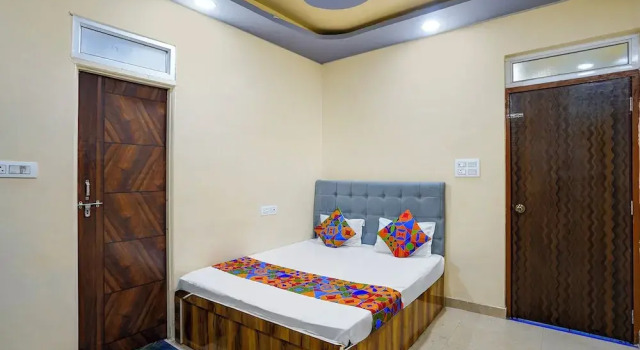 Номер Deluxe Fabhotel Imperial Blue