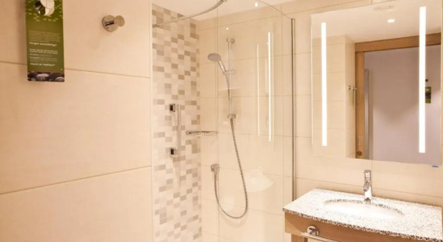 Двухместный номер с видом на реку Hampton By Hilton Berlin City East Side Gallery