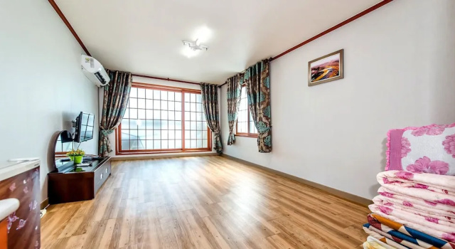 Номер Standard Sea Dragon Pension