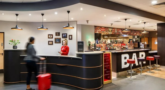 Четырёхместный номер Standard ibis Hotel Northampton Centre