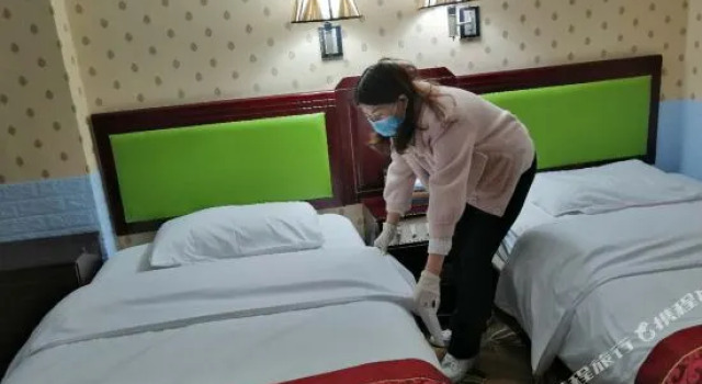 Kaibin Hotel Xichang, Varaa Hotelli Hotellit Sichuan pysäköinnillä, Pysäköinti