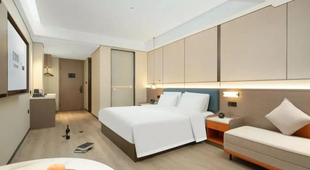 ECHIC Hotel (Cultural Plaza Store, Changlong South Village, Panyu, Guangzhou)