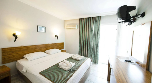 Mert Seaside Hotel