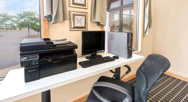 Americas Best Value Inn & Suites Kalamazoo, Boek Hotel Kalamazoo Michigan