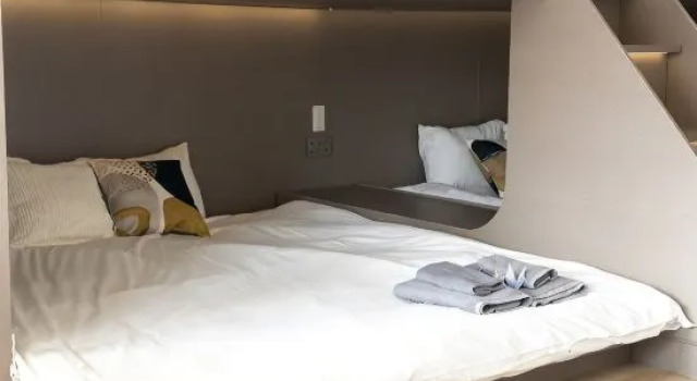Shinjuku | Maximum 8ppl | Double×2　King×2 | 3-minute walk from the station | 42sqm private | 301, Забронировать Отель Синдзюку Токио, рядом с Hanazono Shrine