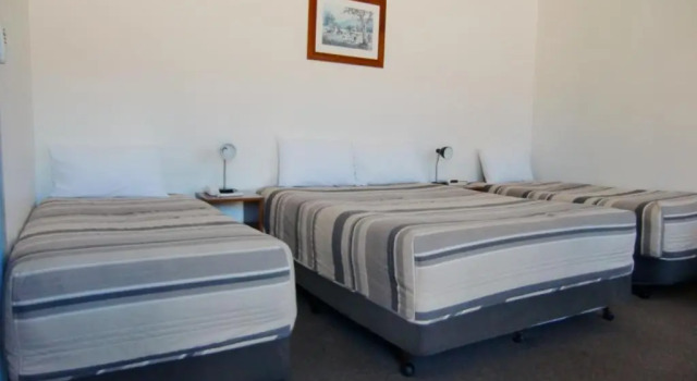 Семейный номер Standard Castle Motel Bairnsdale