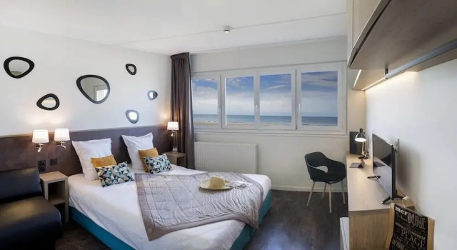 Двухместный номер Superior с видом на море Hotel Club Bon Séjour La Plage