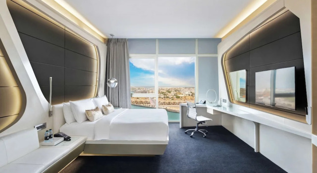 Двухместный номер Deluxe для гостей с ограниченными возможностями V Hotel Dubai, Curio Collection by Hilton