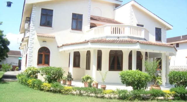 Mweru Villas, Book Hotel Hotels in Coast Region with Breakfast, Breakfasts