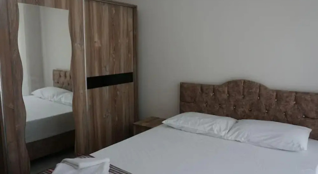 Lovely 2 Rooms Apartment With Pool and Air Con, Забронировать Апартаменты/квартира Отели Побережья Даламана с парковкой, Парковка