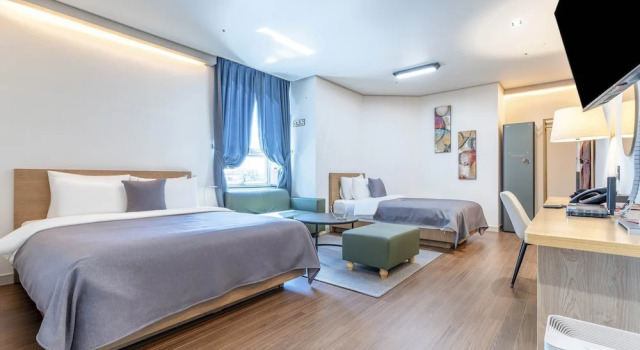 Люкс Hotel Deokyeong