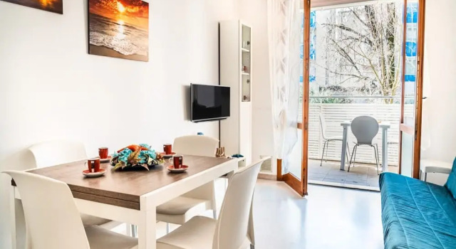 A Modern Flat a Stone's Throw From the Beach, Prenota Appartamento Hotel a Veneto con parcheggio, Parcheggio