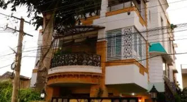 Aura Homestay Royal Villa