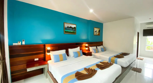 Семейный номер Standard с балконом и с красивым видом из окна Hatzanda Lanta Resort - SHA Extra Plus