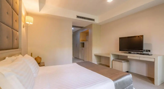 Двухместный номер Standard с видом на бассейн Oun Hotel Bangkok