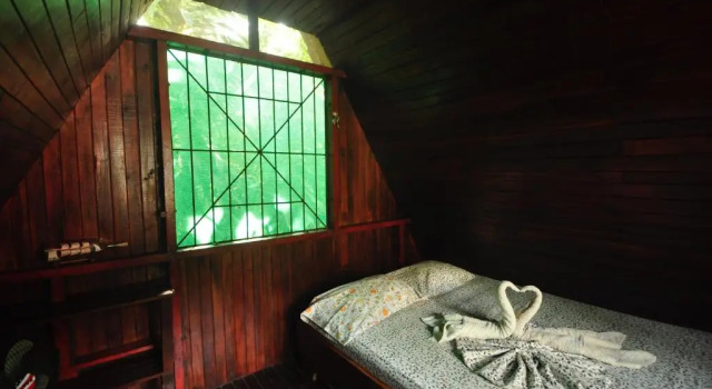 Бунгало Howler Monkey Hotel