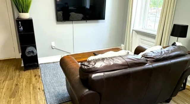 The Grayson at Park Place- Cozy and Fully Updated With King bed Free Coffee and Fast Wifi, Book Apartment Wilmington Delaware