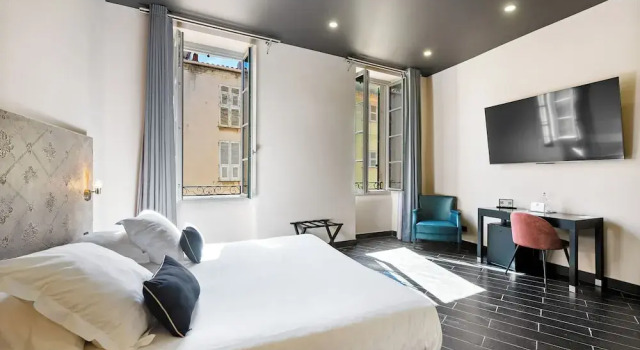 Номер Superior с видом на город Hotel POZZO DI BORGO