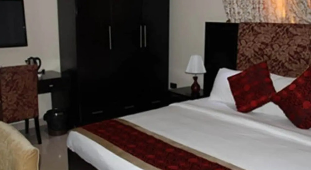 Stonehedge Hotels