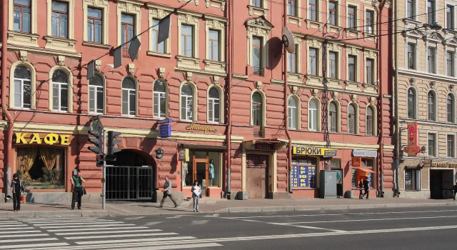 Rinaldi at Moskovskiy- I