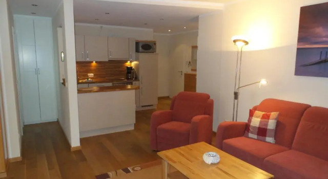 Апартаменты с 2 комнатами с балконом strandnahe FeWo mit 2 Schlafzimmern und Terrasse oder Balkon, Caspar David, Binz