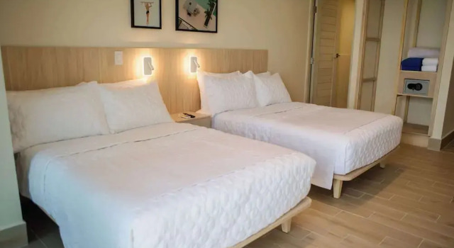 Четырёхместный номер Standard с балконом Radisson Riviera Panama