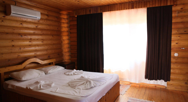 Woodline Hotel