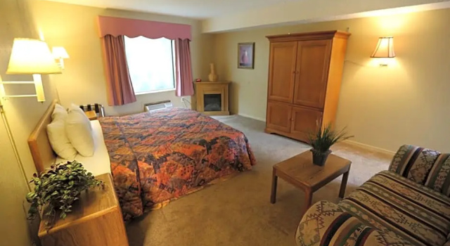 Люкс Ozark Swiss Inn