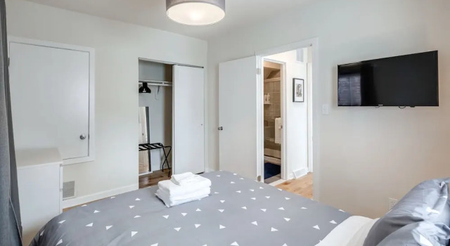 Great Location-steps to Rittenhouse 2 BED 1 Bath