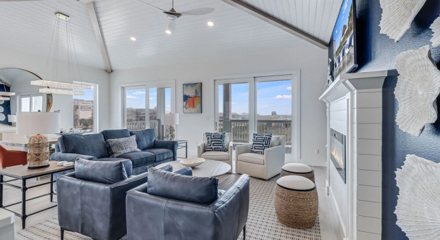 Коттедж Casa de Coconuts by Silver Sands Vacation Rentals