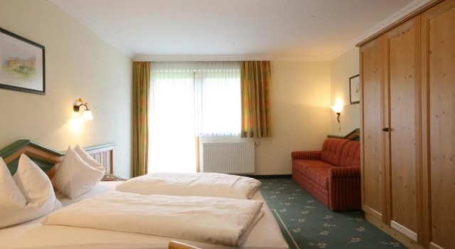 Alpenhotel Neuwirt, Book Hotel Hotels in Obere Klaus with Parking, Parking