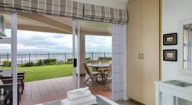Апартаменты Illovo Beach Apartments at La Mer