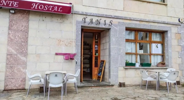 Hostal Restaurante Tanis, Prenota Hotel Hotel a Asturie con parcheggio, Parcheggio