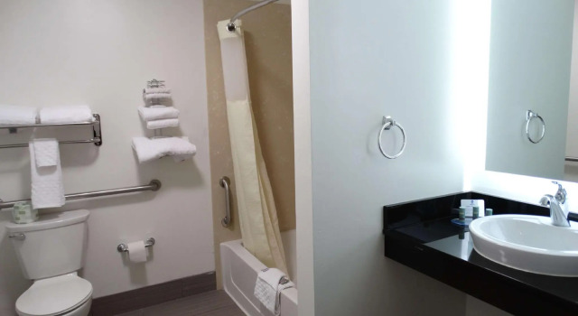 Двухместный номер Standard Best Western Duchesne Inn
