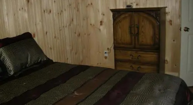 Chalet des Noisetiers, Book Chalet Sommerhuse i Manicouagan, Hytte