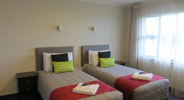 Семейный люкс Harbour View Motel on Ahuriri Beach in Napier NZ with sea view suites