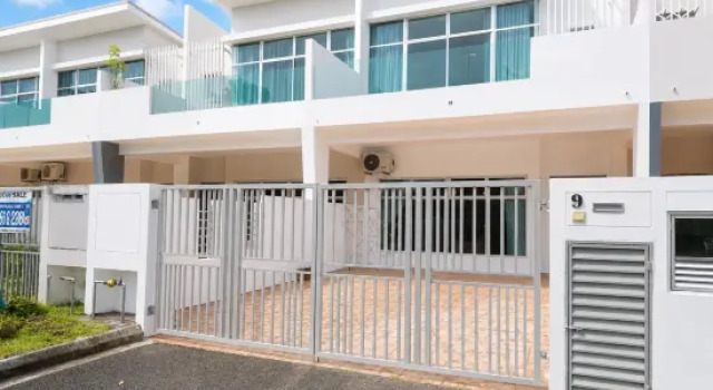 4BR Holiday Home Near Desaru Beach Gated & Guarded, Réserver Hôtel Bandar Penawar Johor