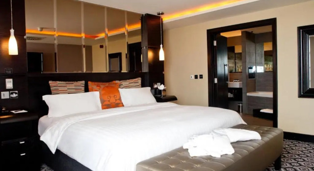 Номер Standard Пентхаус The Vincent Hotel