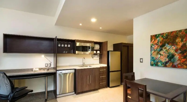 Номер Standard Homewood Suites by Hilton Queretaro
