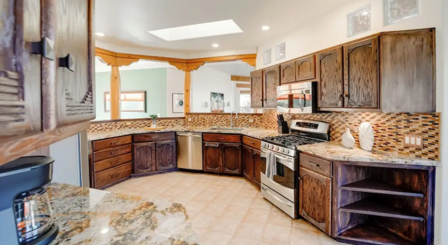 Коттедж с 3 комнатами Red Rock Mtn View & Fire Pit: Central Sedona Home