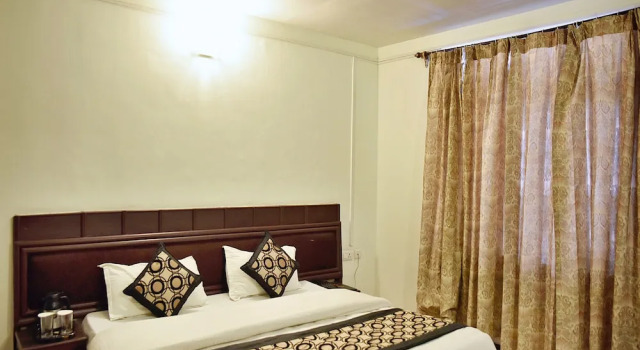 Hotel Him Shakti by OYO Rooms